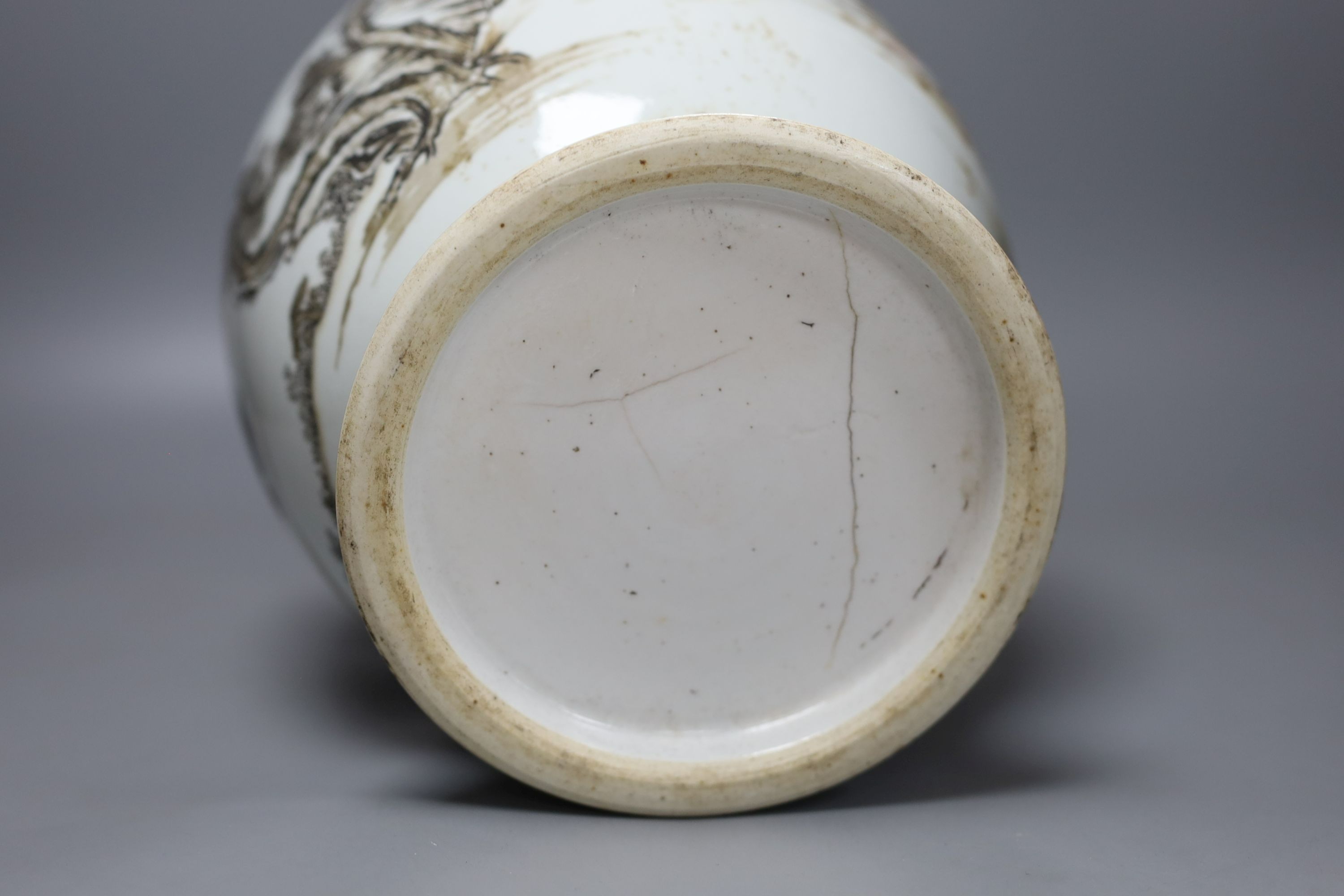 A Chinese enamelled porcelain vase 40cm
